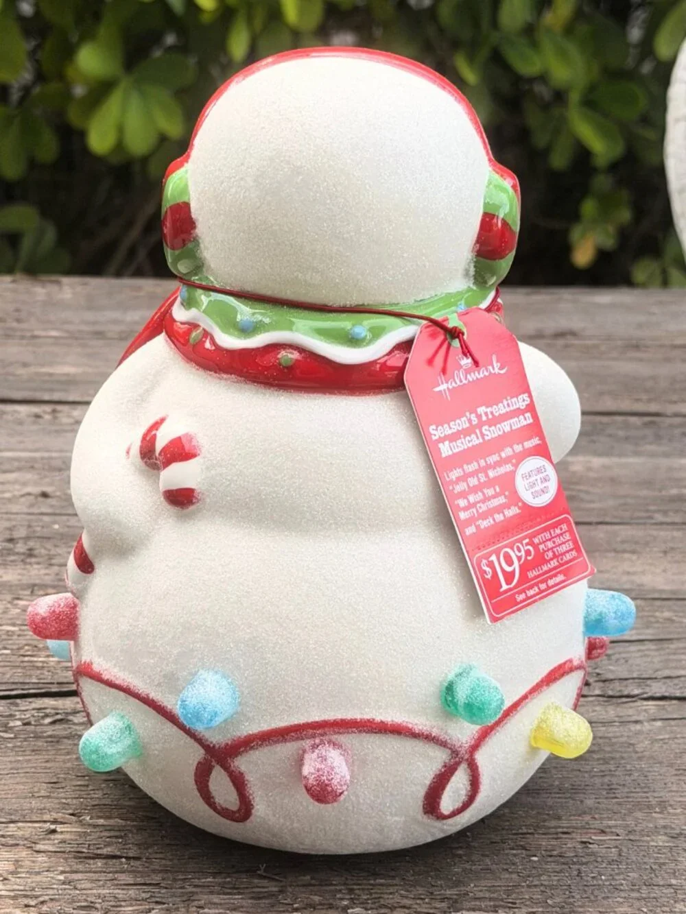 Hallmark Season's Treatings MUSICAL SNOWMAN Gumdrops Lights 2010 Christmas